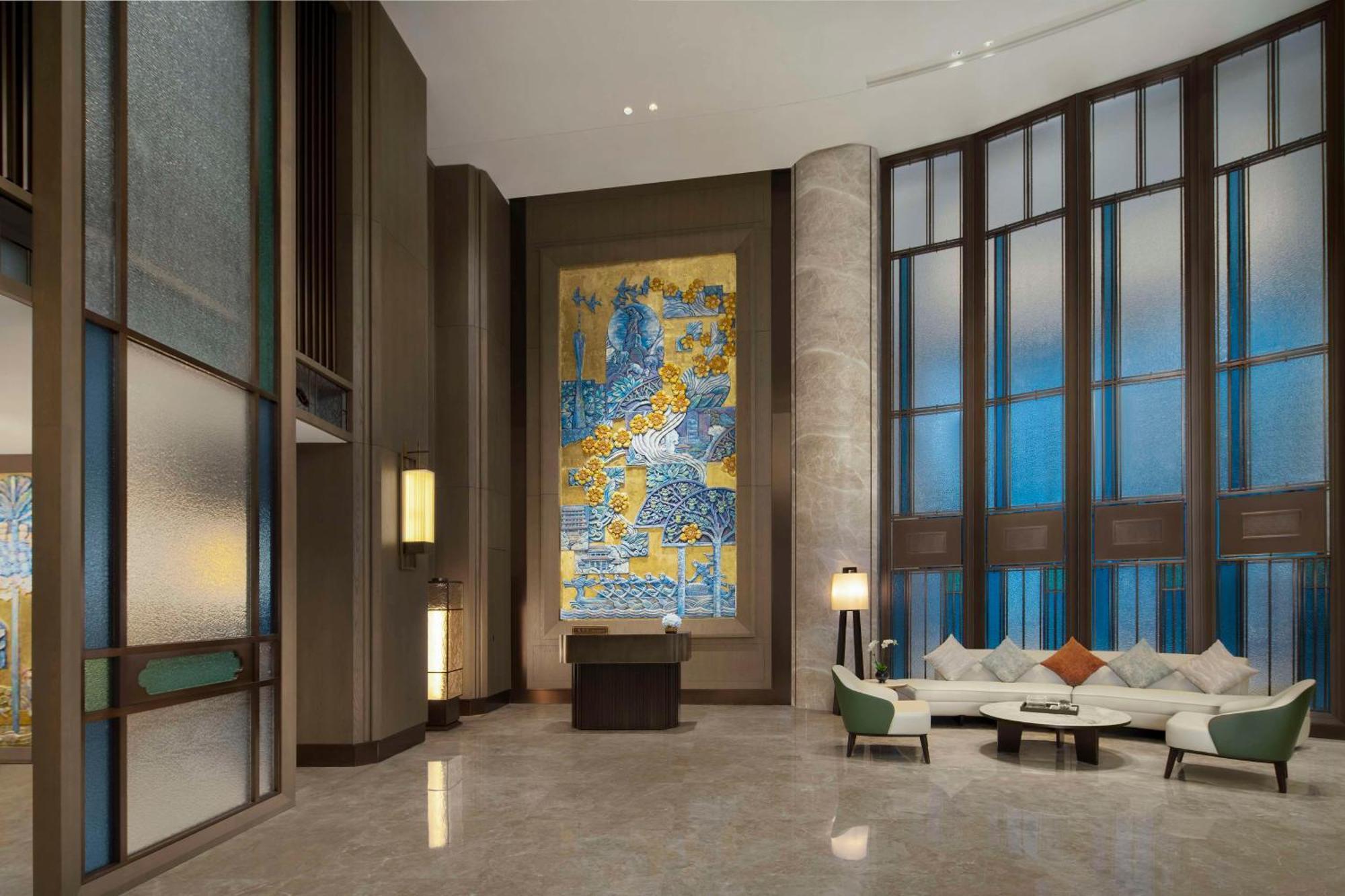 Yuexiu Hotel Guangzhou, Curio Collection By Hilton Bagian luar foto