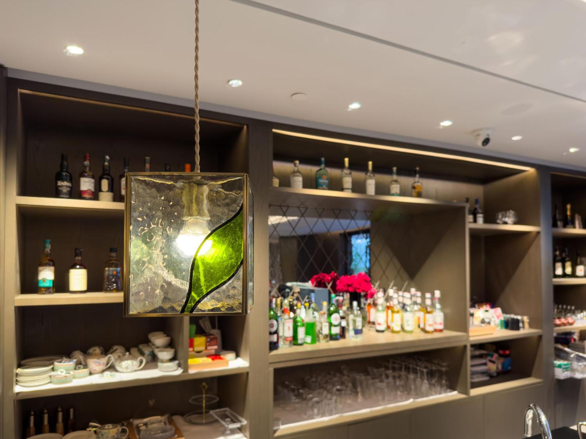 Yuexiu Hotel Guangzhou, Curio Collection By Hilton Bagian luar foto